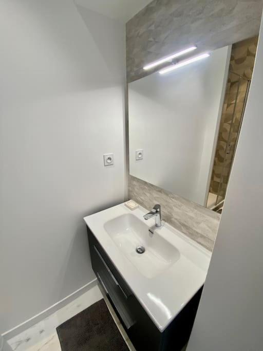 Superbe Appartement Hyper Centre 4 Personnes ヴァランス エクステリア 写真